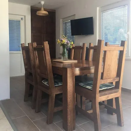 Velika Prapratna-mala Vala,veliki Uzitak Appartement