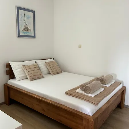 Velika Prapratna-mala Vala,veliki Uzitak Oskorusno