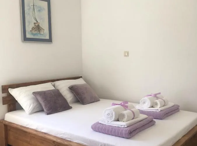 아파트 Velika Prapratna-mala Vala,veliki Uzitak