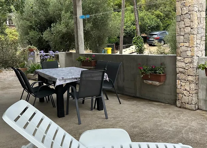 Velika Prapratna-mala Vala,veliki Uzitak * Oskorusno