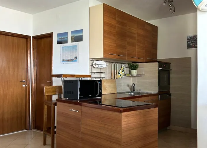 Velika Prapratna-mala Vala,veliki Uzitak 아파트 Oskorusno