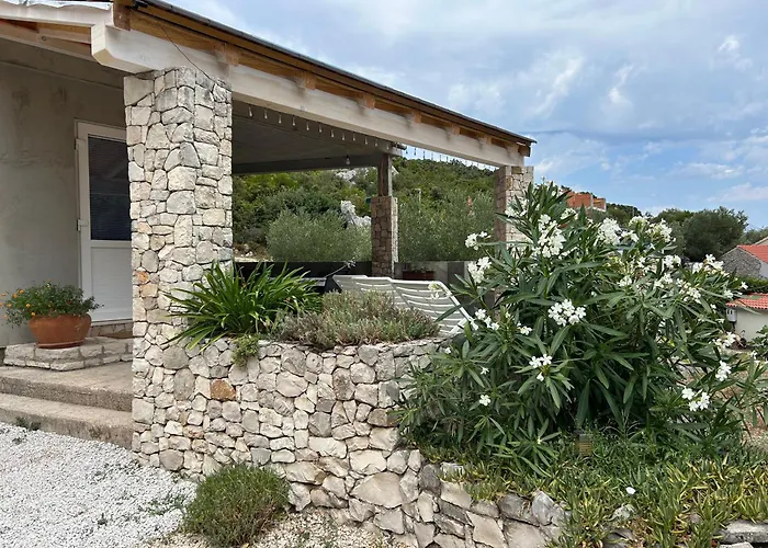 Velika Prapratna-mala Vala,veliki Uzitak 아파트